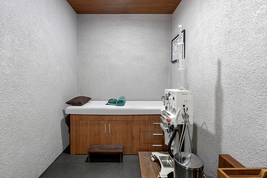 longevity-center-colonic-hydrotherapy-2
