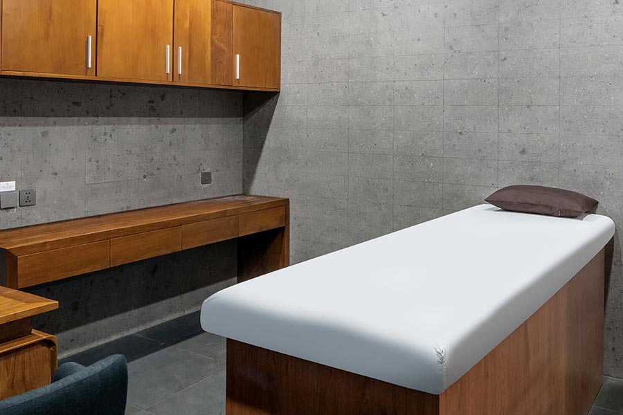 signature-retreat-consultation-room-2